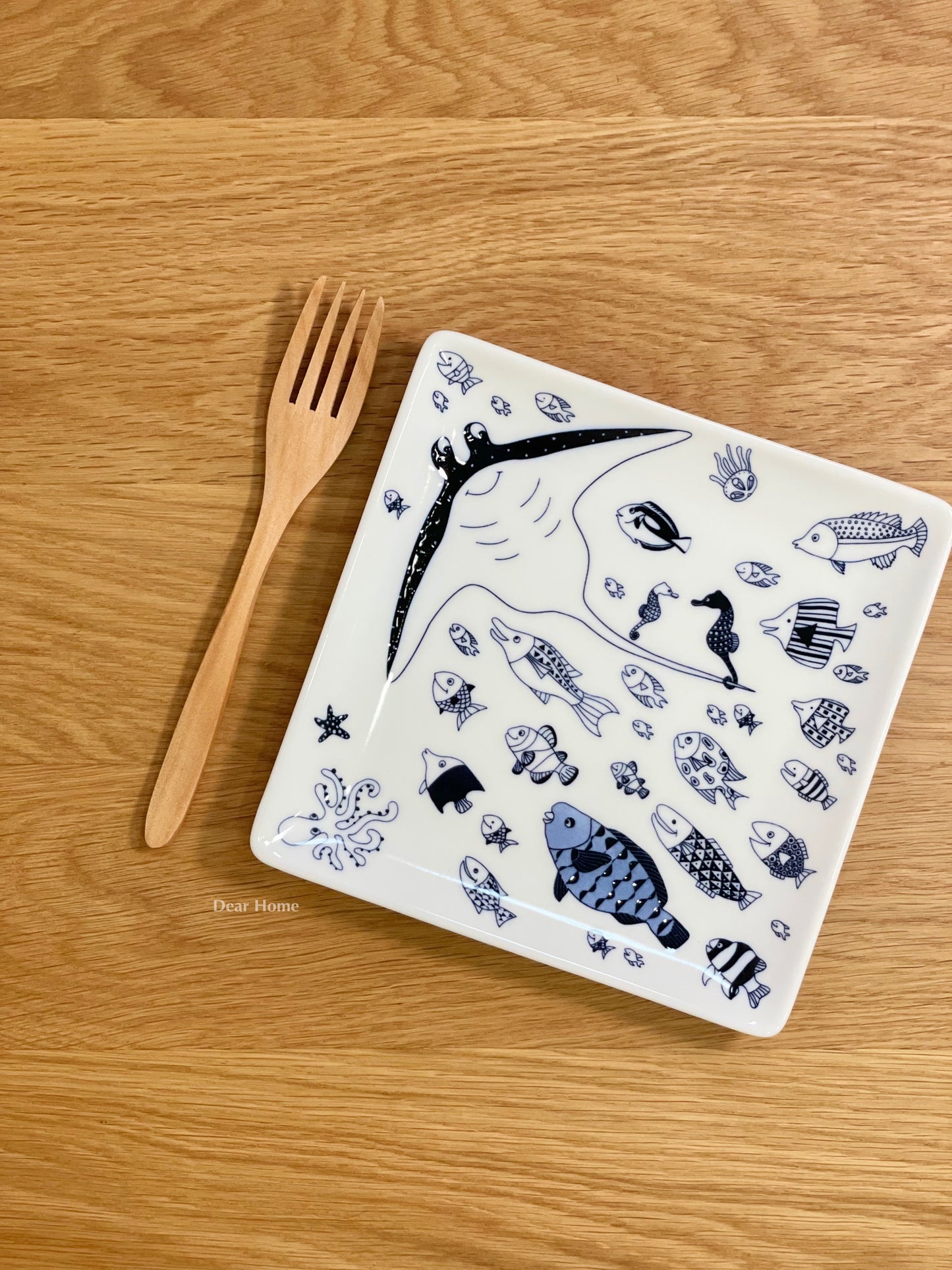 日本製 ❘ Cocomarine系列海洋世界波佐見燒方形餐碟 (17cm)