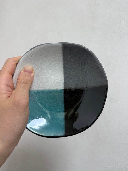 **瑕疵品**日本製 ❘ 六魯十字紋美濃燒咖啡杯碟套裝 (藍色)