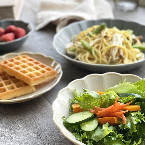 日本製 ❘ 美濃燒花形餐碟 (17.4cm)