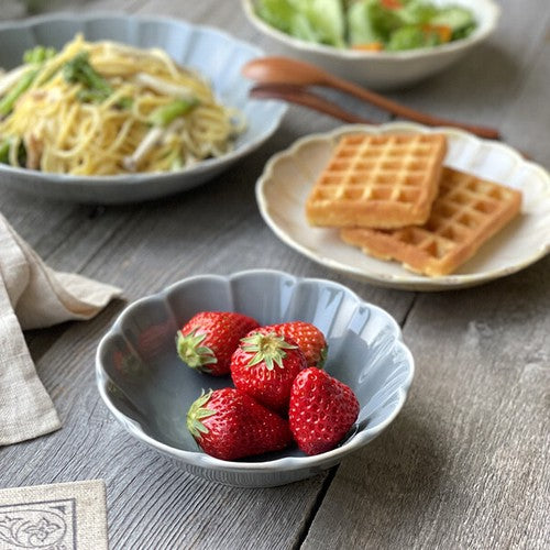 日本製 ❘ 美濃燒花形餐碟 (13.4cm)