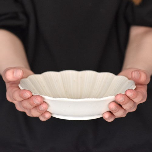 日本製 ❘ Ashikaga系列美濃燒花形餐碗 (17.5cm)