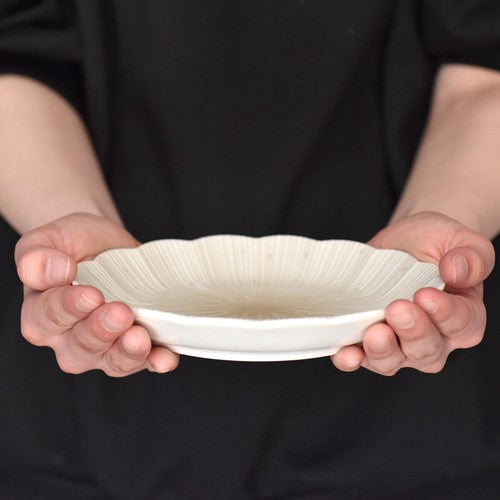 日本製 ❘ Ashikaga系列美濃燒花形餐碟 (16.5cm)