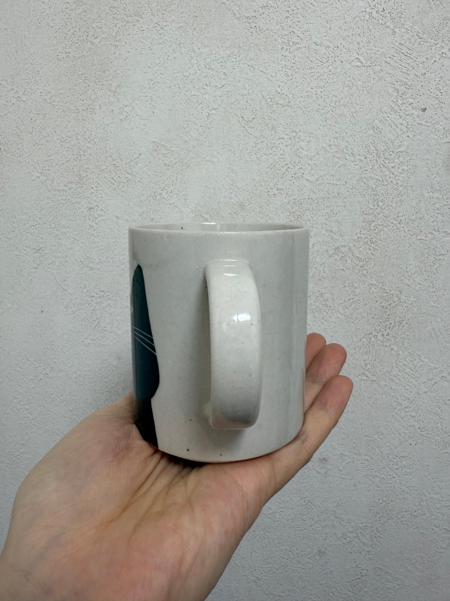 **瑕疵品**日本製 ❘ 六魯手繪貓咪馬克杯 (250ml) (黑貓)